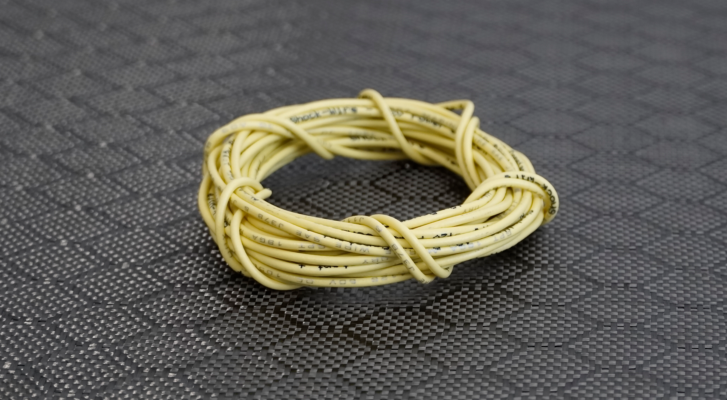 12v + Power wire Yellow 18 AWG Shock-Wire©