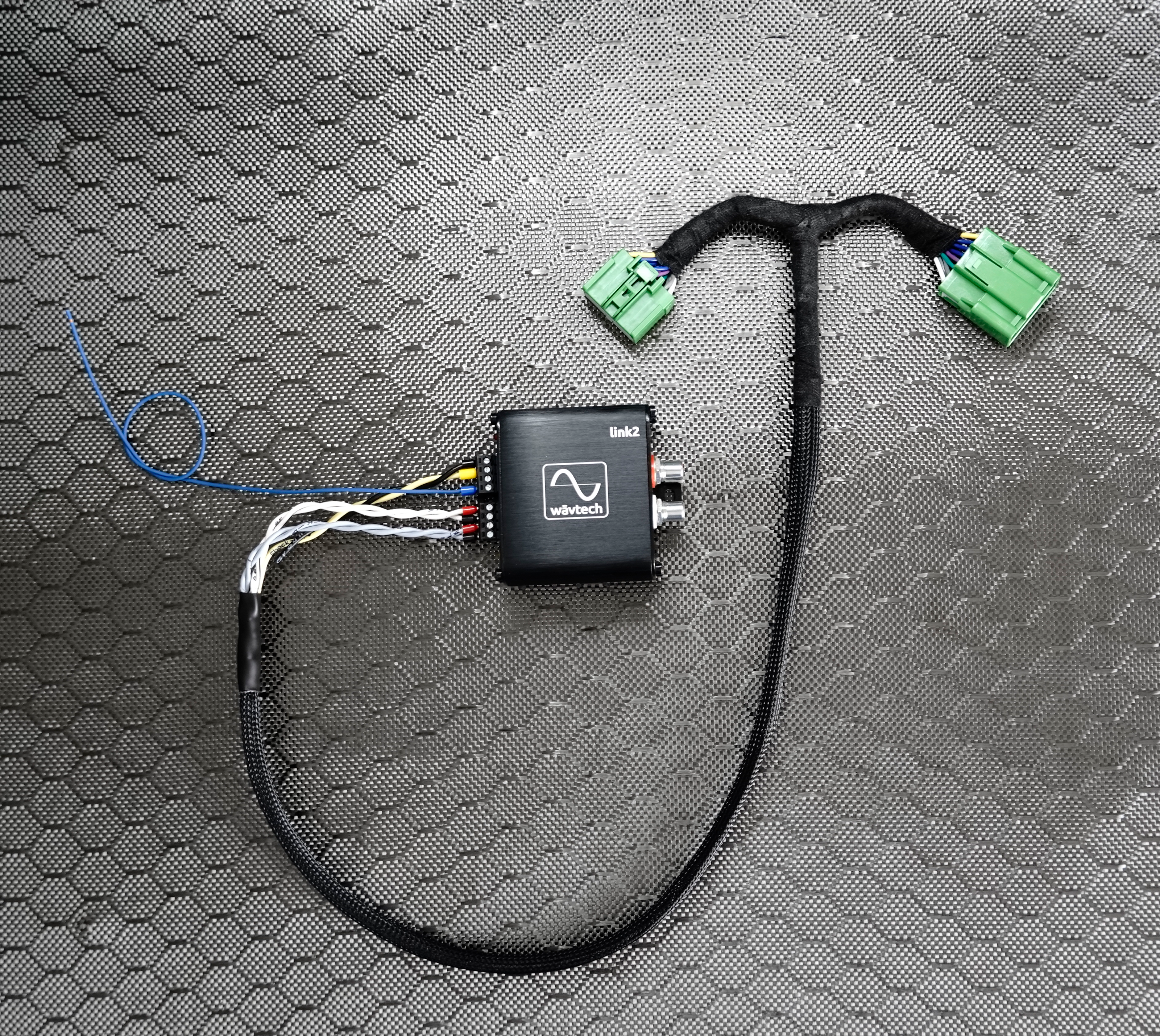 GM/GMC T-harness 2014-2018 with 8" or select 4" screen's (Without Bose) R2G