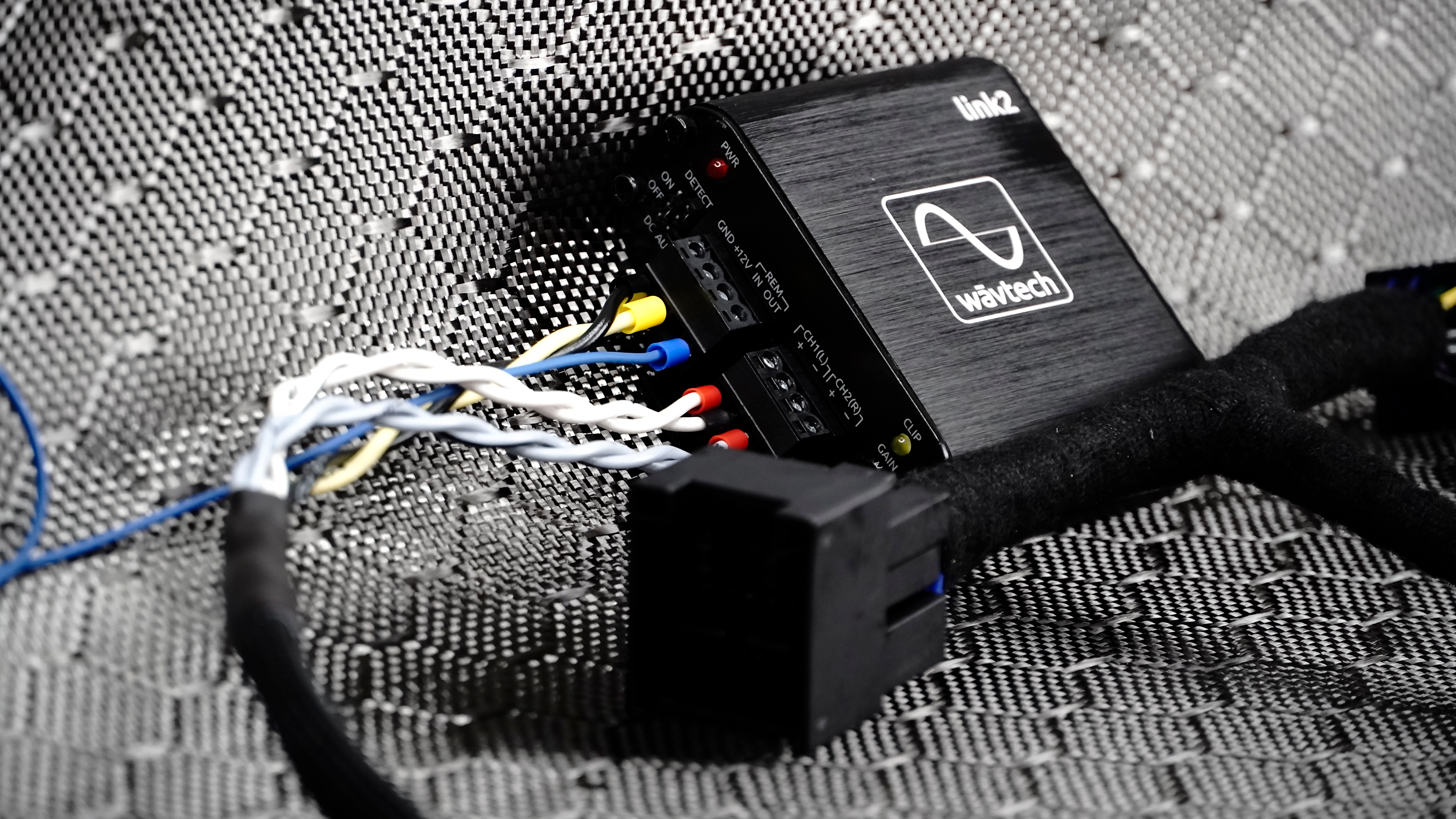 Ford T-harness 2019-2024 (Non-Amplified) R2G