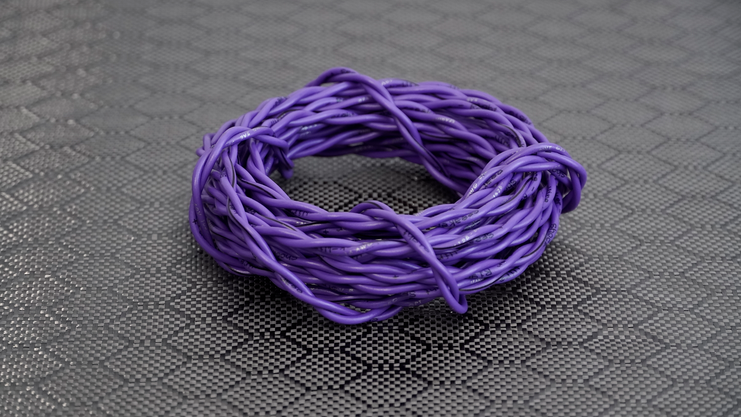 Twisted Speaker wire pair Purple 16 AWG Shock-Wire©